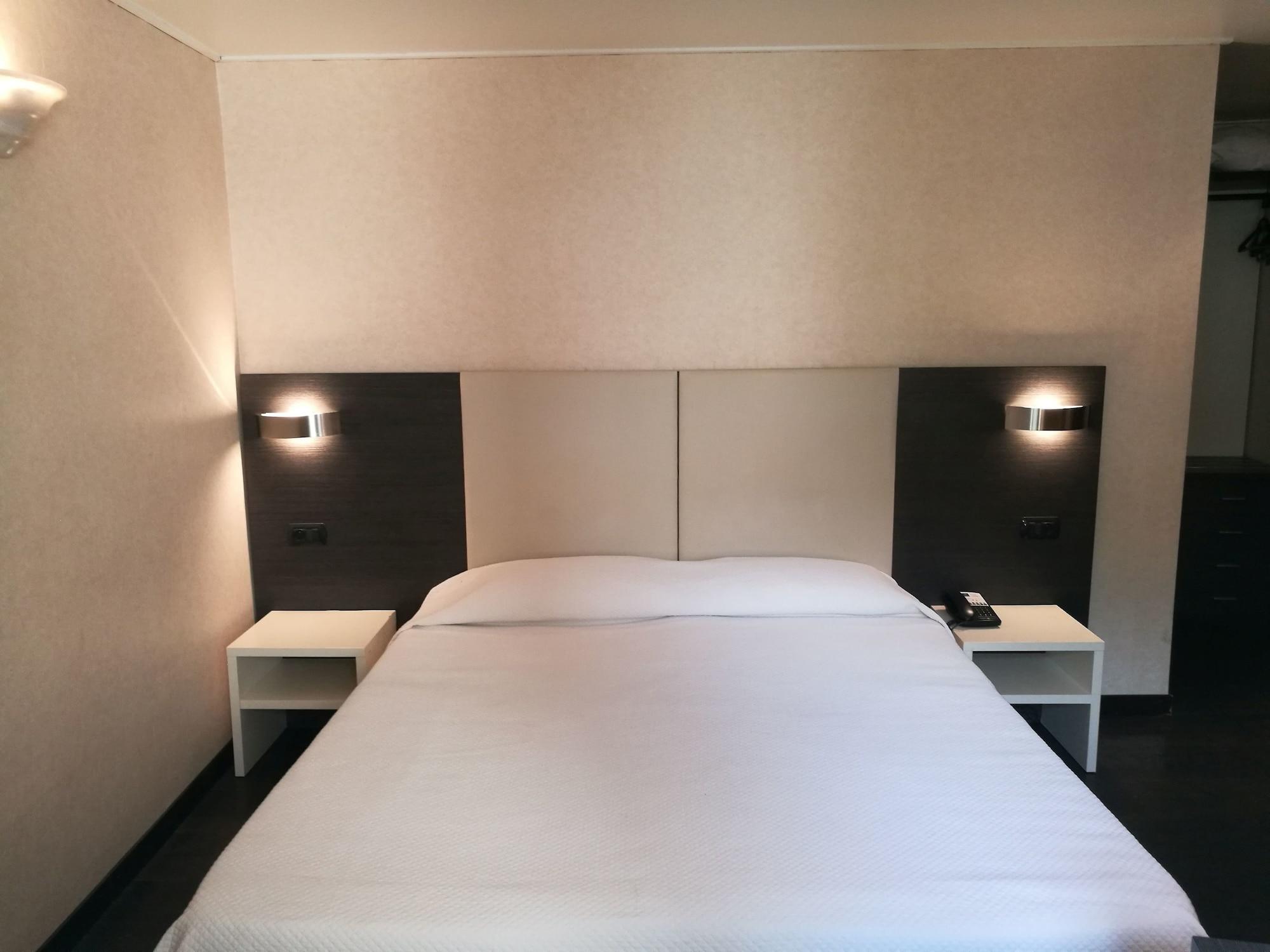 Alfred Hotels Monaco - Ex Forum - Hotel Renove بوزولي المظهر الخارجي الصورة